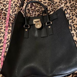 Michael kors black Hamilton bag